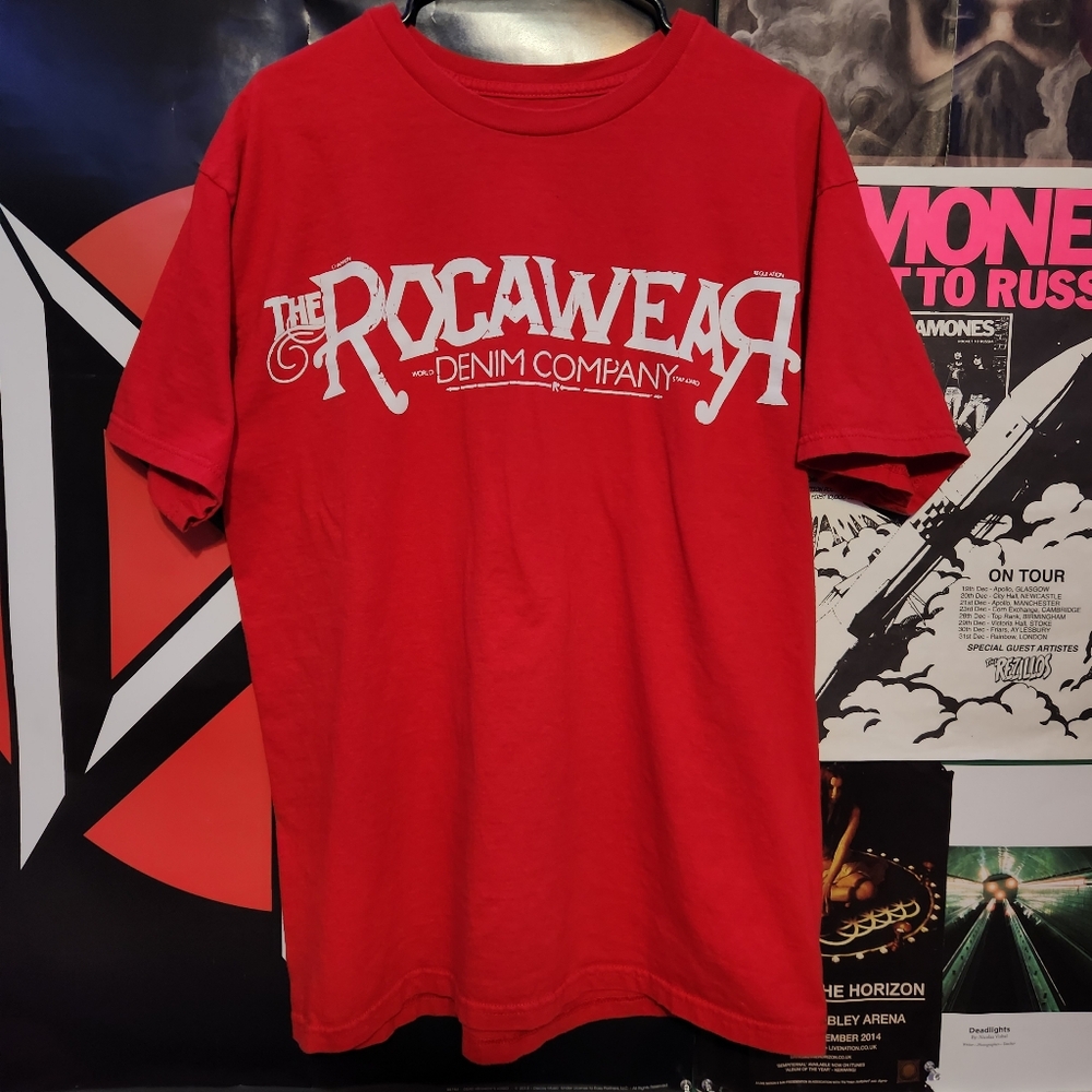 Y2k style rocawear shirt